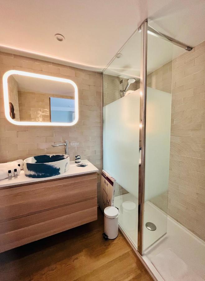 Astria Hotel 3*